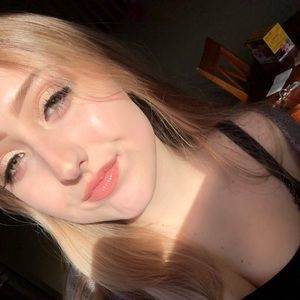 Meet your Posher, Kari